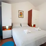 Dva Oriha Apartment *
