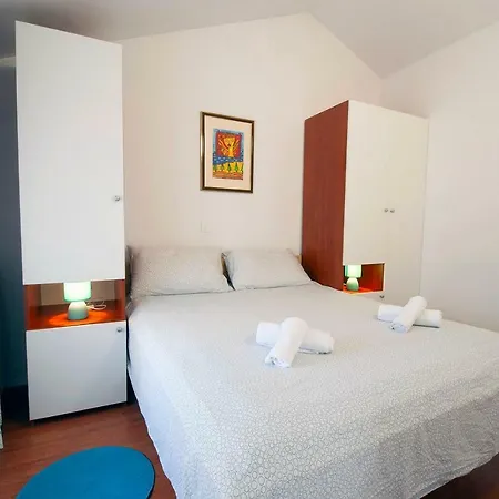 Dva Oriha Apartment *