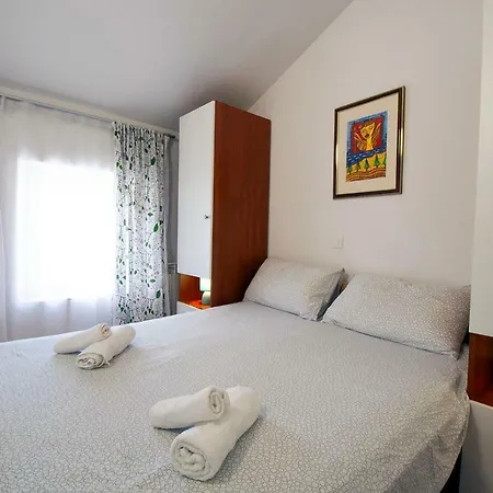 Dva Oriha Apartment Funtana