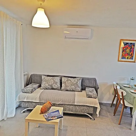 Apartment Dva Oriha Funtana