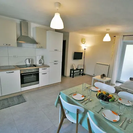 Dva Oriha Apartment